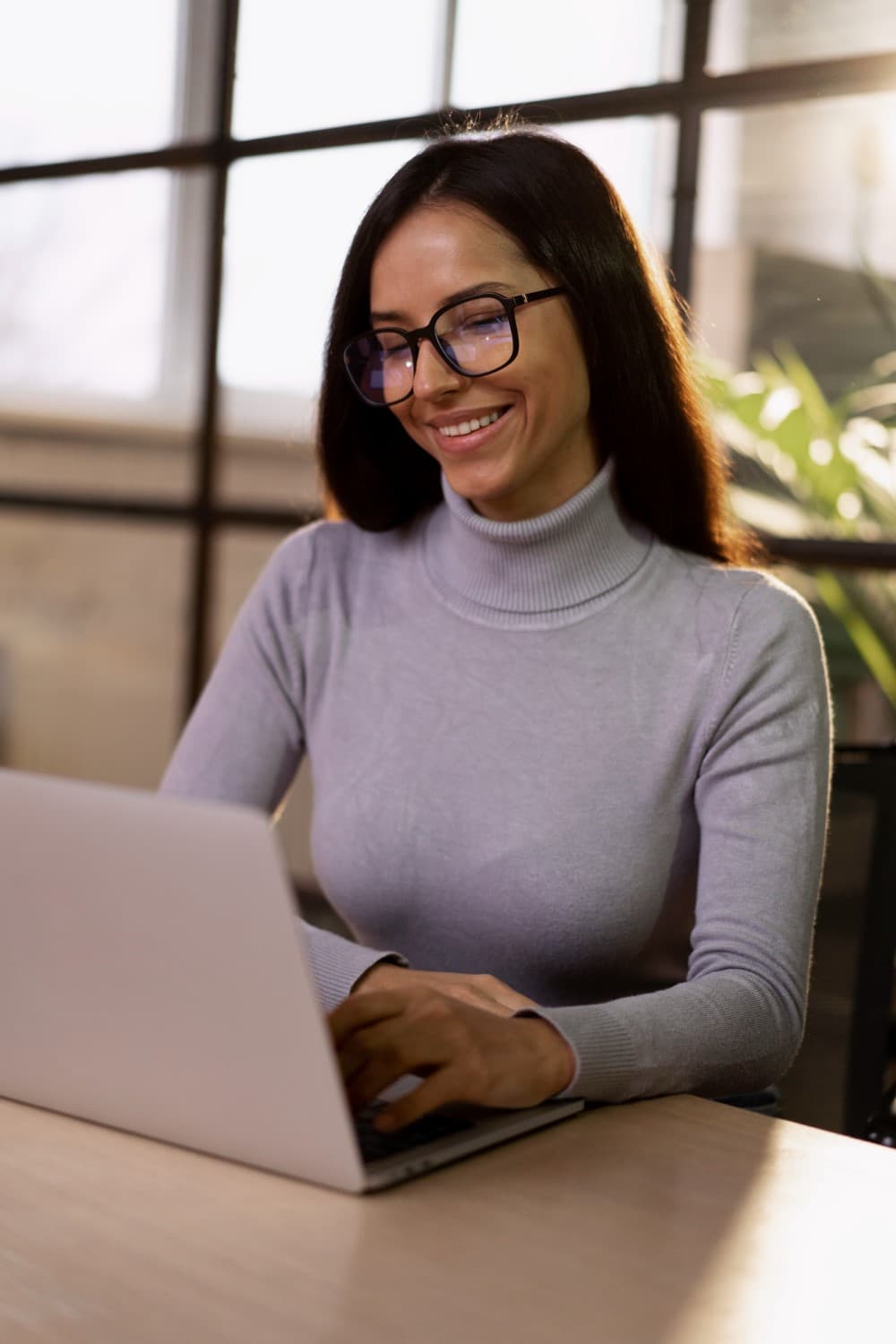 woman-working-on-laptop