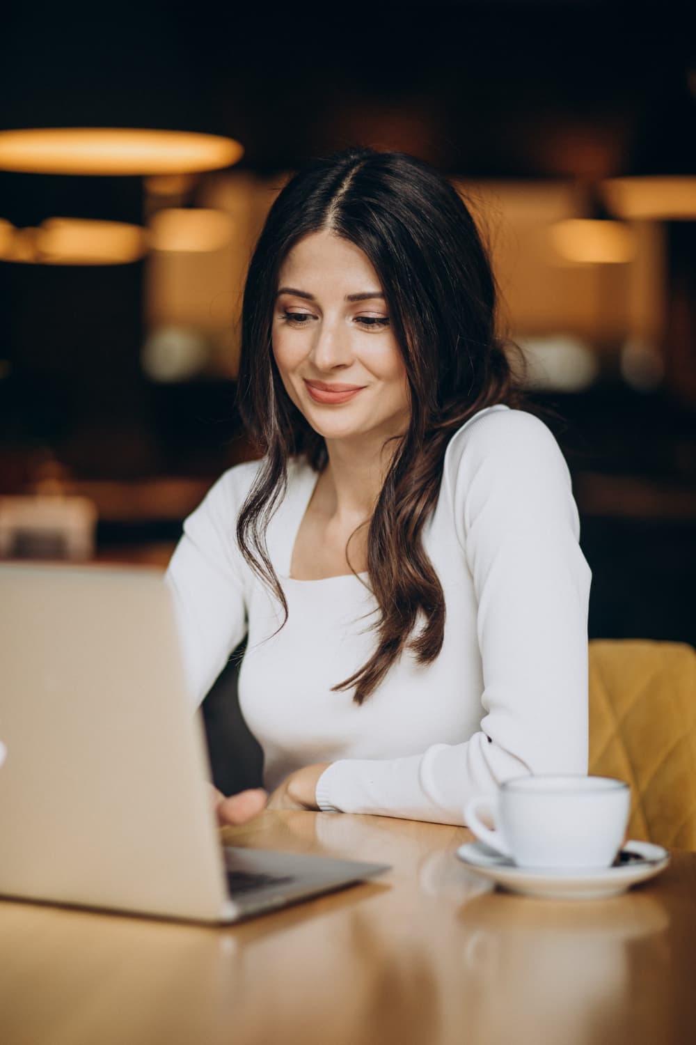 woman-working-on-laptop